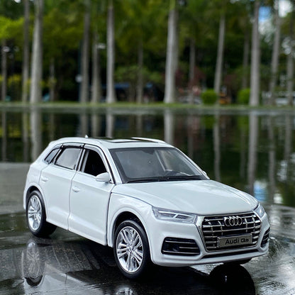 Miniature Audi Q5 1:32