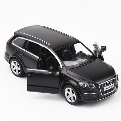 Miniature Audi Q7 1:36